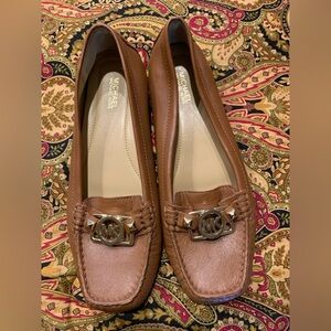 Michael Kors Tan Flats Size 7
